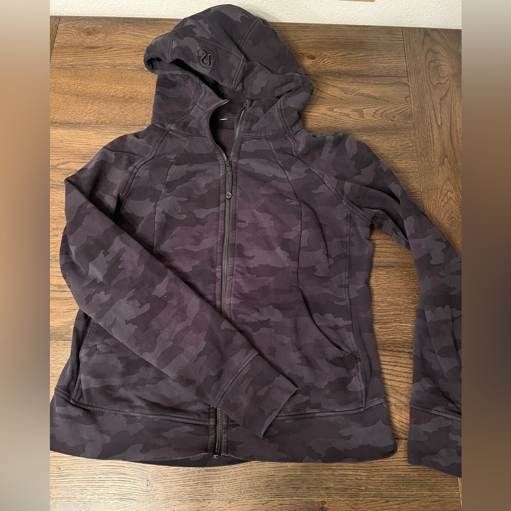 Lululemon scuba hoodie- camo print- great shape